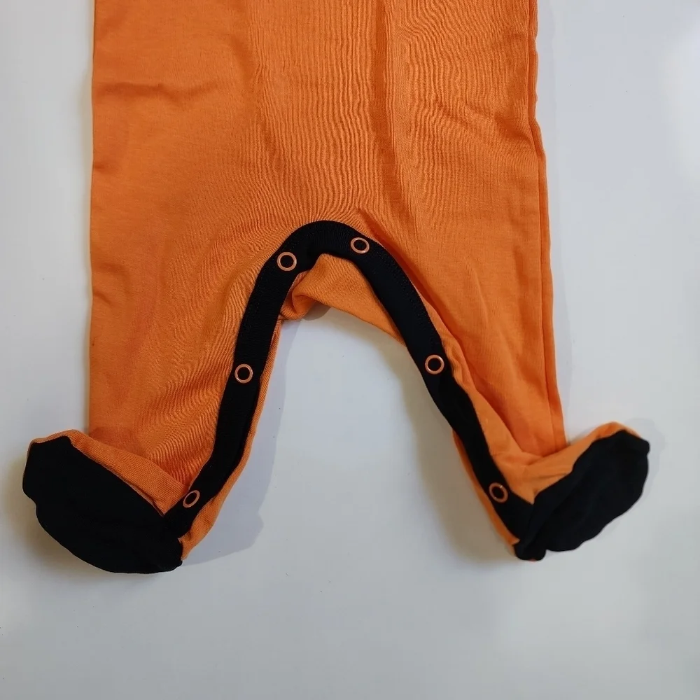 Okie Dokie My first Halloween orange and black footed sleeper Size 3 months NWT